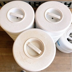 ※1組単価※◆つけもの樽＋漬物重石（12、13、15Kg）◆在庫20組あり◆内蓋別売り【こちらは店舗です。浜村鹿野温泉ICから3分 買取本舗 宮本リサイクル 営業時間9～19時 定休日水曜のみ←連絡できませんm(_ _)m】の画像