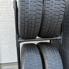 車のパーツ タイヤ、ホイール