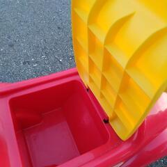 アンパンマンカー 幼児乗り物 足けりの画像