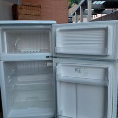 一人暮らし用冷蔵庫の画像