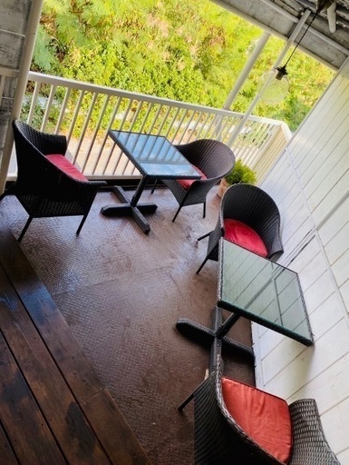 インドネシアでオーダーメードしたリゾート家具です。