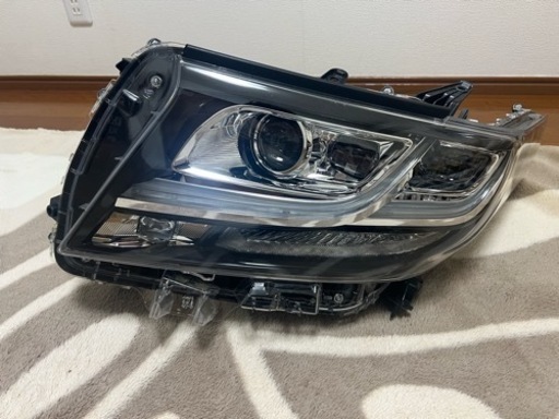 美品！30アルファード前期純正ヘッドライト