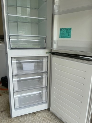 【中古】冷凍食品をよく使う方におすすめ！冷凍冷蔵庫　区っ切り棚　ハイアール　JR-NF270B 270L