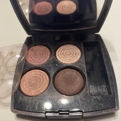 CHANELアイシャドウの画像