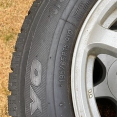 車のパーツ タイヤ、ホイールの画像