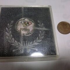 ★1972年、札幌冬季オリンピック、記念、ケース入り、★10円硬貨比較用です、画像参照、古い物ですご理解ある方★お手数おかけします、お問い合わせ前にプロフィール必読ですの画像