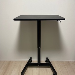 【6月頭に処分】昇降式ミニデスク　70-110cm