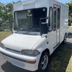 珍車！ウォークスルーバン 