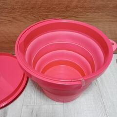 折りたためるバケツの画像
