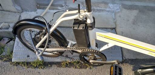 電動アシスト自転車（ミニベロ）