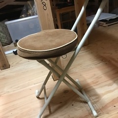 ちょっとした椅子の画像