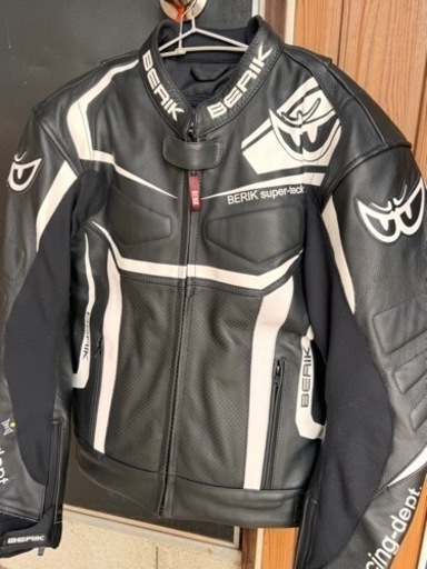 【お値下げしました】プロテクター付きライダースジャケット メンズ 【受け渡し決定】