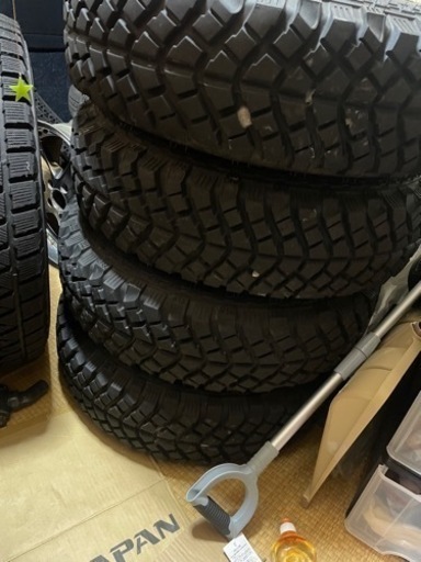 【値下げ】ジムニー　バリ溝マッドタイヤ 215/85R16 ホイール付き