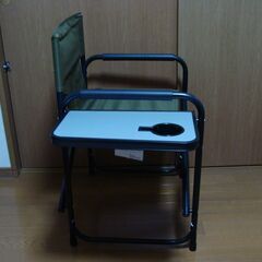 DCM 折りたたみチェア テーブル付きモデル 2脚 中古の画像