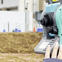 ドローン・UAV測量で月給35万～