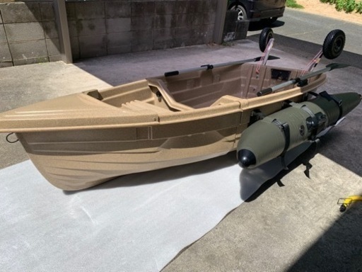 【決まりました】2分割ボートExect Familiar 2馬力エンジン取付可能