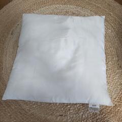 NITORI  クッション ポリエステルヌード背当て