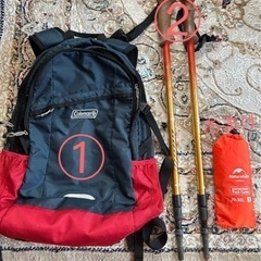 登山リュックとトレッキングポール