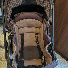 【受渡予定】maxi cosiチャイルドシート・コンビベビーカーの画像