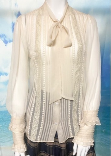 【Lois CRAYON 】ブラウス