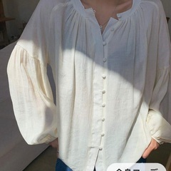 【新品　未使用】shein レディースブラウス【ベージュ　Sサイズ】の画像