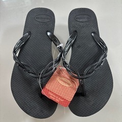 新品　havaianas 黒　23㎝　ビーチサンダル