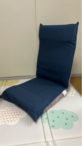 【ほぼ新品】座椅子 コンパクト (幅43㎝) リクライニング ハイバック 折りたたみ