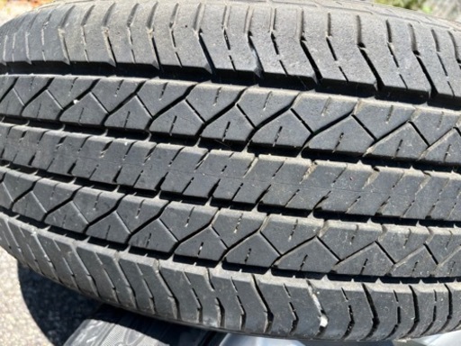 車のパーツ タイヤ、ホイール