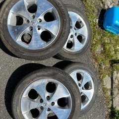 車のパーツ タイヤ、ホイール