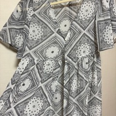 【決まりました】INGNI シャツ Mサイズの画像