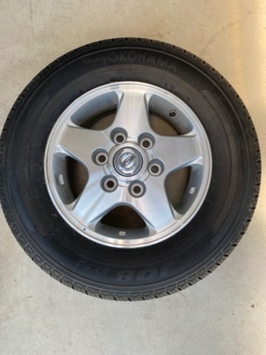 【引取り決定】日産キャラバン　標準タイヤ4本セット（条件付値引）