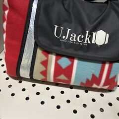 【今月末まで】【お値下げします！】キャンプ用品一式　テント　テーブル　寝袋　枕　などの画像