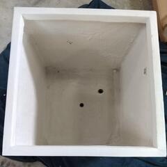 239t グリーンポット バスク キューブ 50cm ホワイト GA-0150WH 鉢 園芸 y052103t ★訳あり未使用品の画像