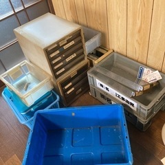 コンテナ　ボックス　箱　ケース　全部で100円