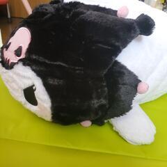 クロミ つめちゃう超BIGクッション おもちゃ おもちゃ ぬいぐるみの画像