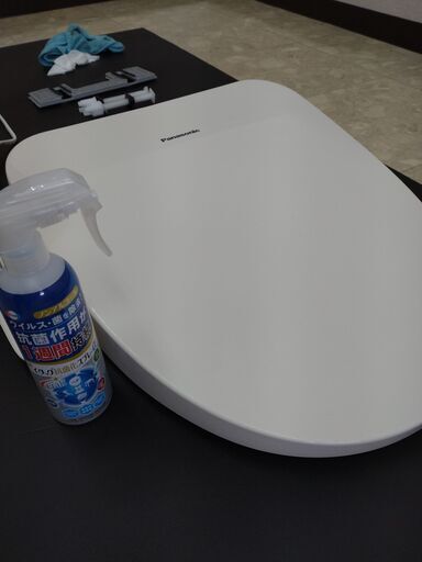 パナソニック 温水洗浄便座 ビューティ・トワレ ②　6,000円