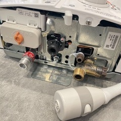 美品！2022年製　リンナイ　ガス瞬間湯沸かし器 RUS-V51YT（WH）都市ガス用 12A 13A   の画像