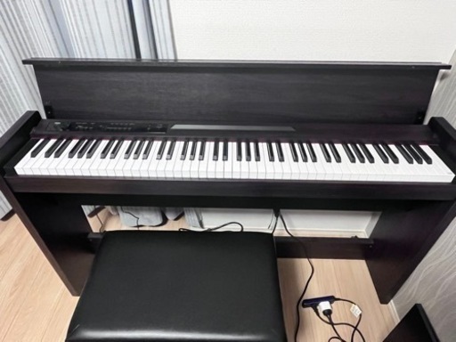 電子ピアノ