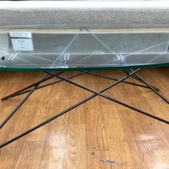 IDEE （イデー）ガラスローテーブル O.R.T.F. 店頭にて販売中！の画像
