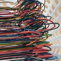 針金ハンガー大量の画像