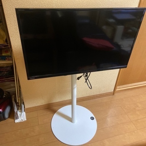 TOSHIBA レグザ32型　2019年式　スタンド付