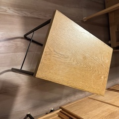 Address / アドレス  Ellen side table flymeeの画像