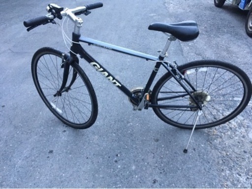 クロスバイク77(前3️⃣、後ろ8️⃣変速）