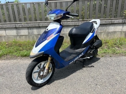 『ZZ』激レア1.000台限定！チームSUZUKIモデル☆プラグ・シートなど新品！キャブレーターオーバーホール済みで快調^_^50cc原付スポーツスクーター☆