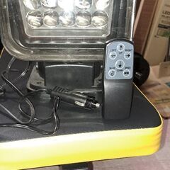 ちょっと……ポンコツのサーチライト！
