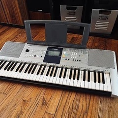 電子キーボード   YAMAHA PSR-E323