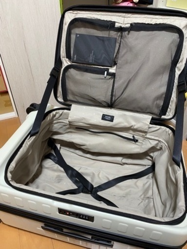 LOJEL (ロジェール)キャリーケースcubo medium(Off-White)￥36.000→
