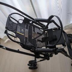 コンビベビーカー　メチャカルハンディ　オート4キャス