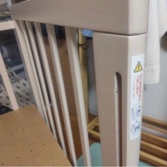 ベビーベッド　半年使用美品   モカ色の画像