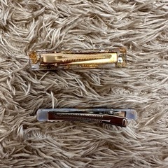 ヘアクリップ　レジン　ハンドメイド2個セット　お花の画像